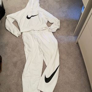 Nike track suit